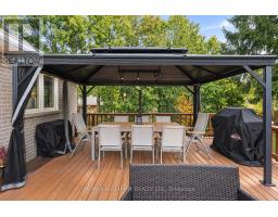 648 Mossbank Court, Newmarket, ON L3Y3B1 Photo 26