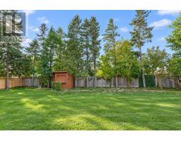 648 Mossbank Court, Newmarket, ON L3Y3B1 Photo 31