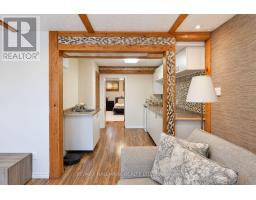 648 Mossbank Court, Newmarket, ON L3Y3B1 Photo 37