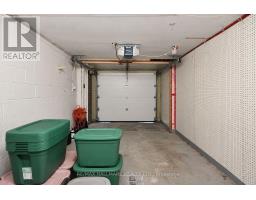 648 Mossbank Court, Newmarket, ON L3Y3B1 Photo 43