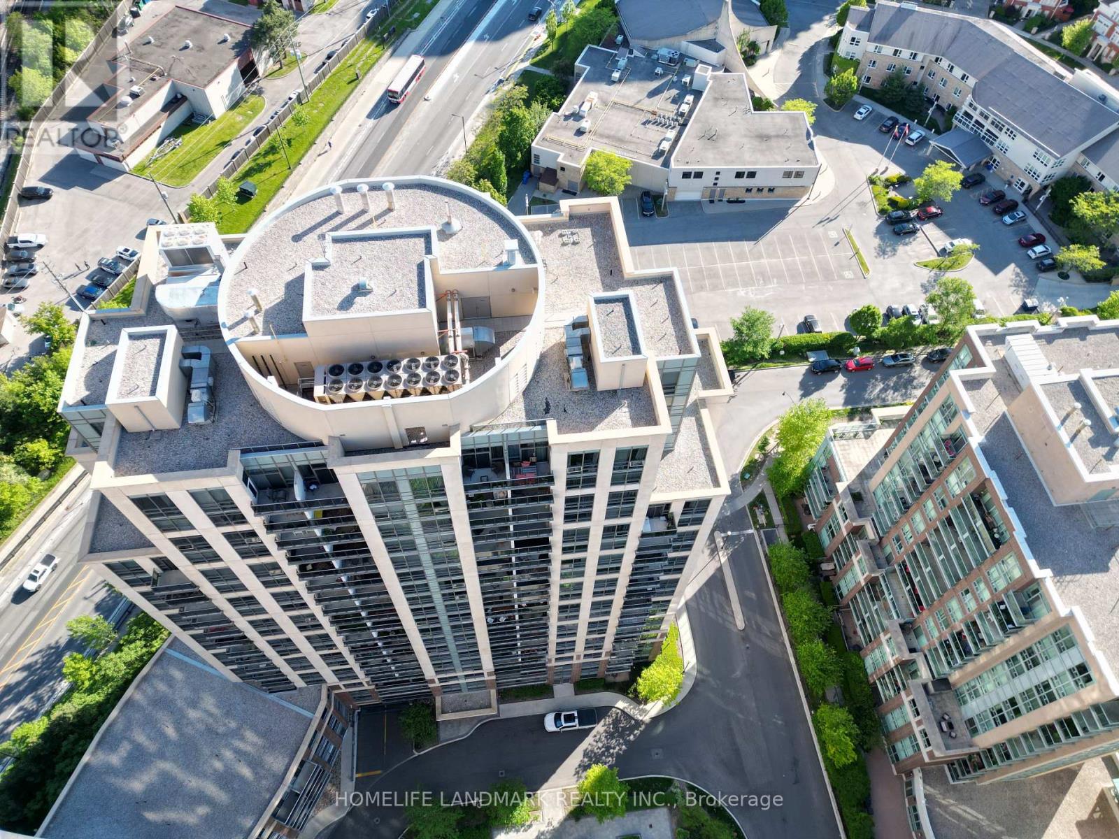 302 - 1 MICHAEL POWER PLACE, Toronto (Islington-City Centre West) — photo 3