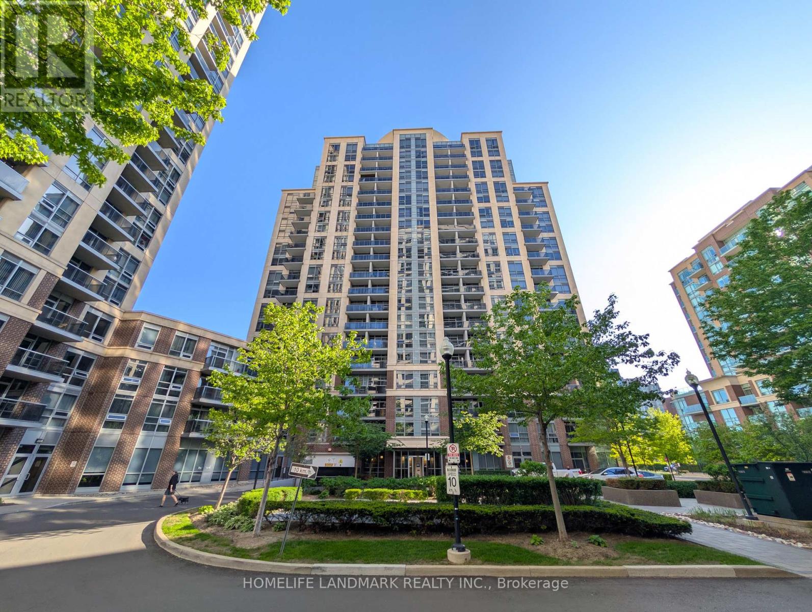 302 - 1 MICHAEL POWER PLACE, Toronto (Islington-City Centre West) — photo 5
