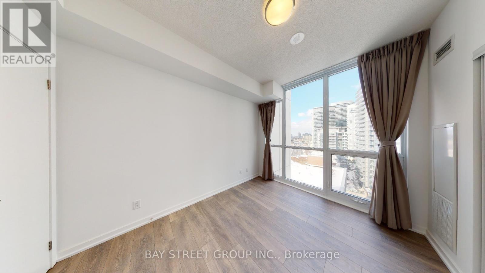 1110 - 36 FOREST MANOR ROAD, Toronto (Henry Farm) — photo 11