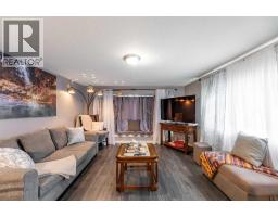 162 Skogg, Hinton, AB T7V1A5 Photo 9