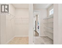 4pc Bathroom - 7164 11 Avenue Sw, Calgary, AB T3H3V5 Photo 17