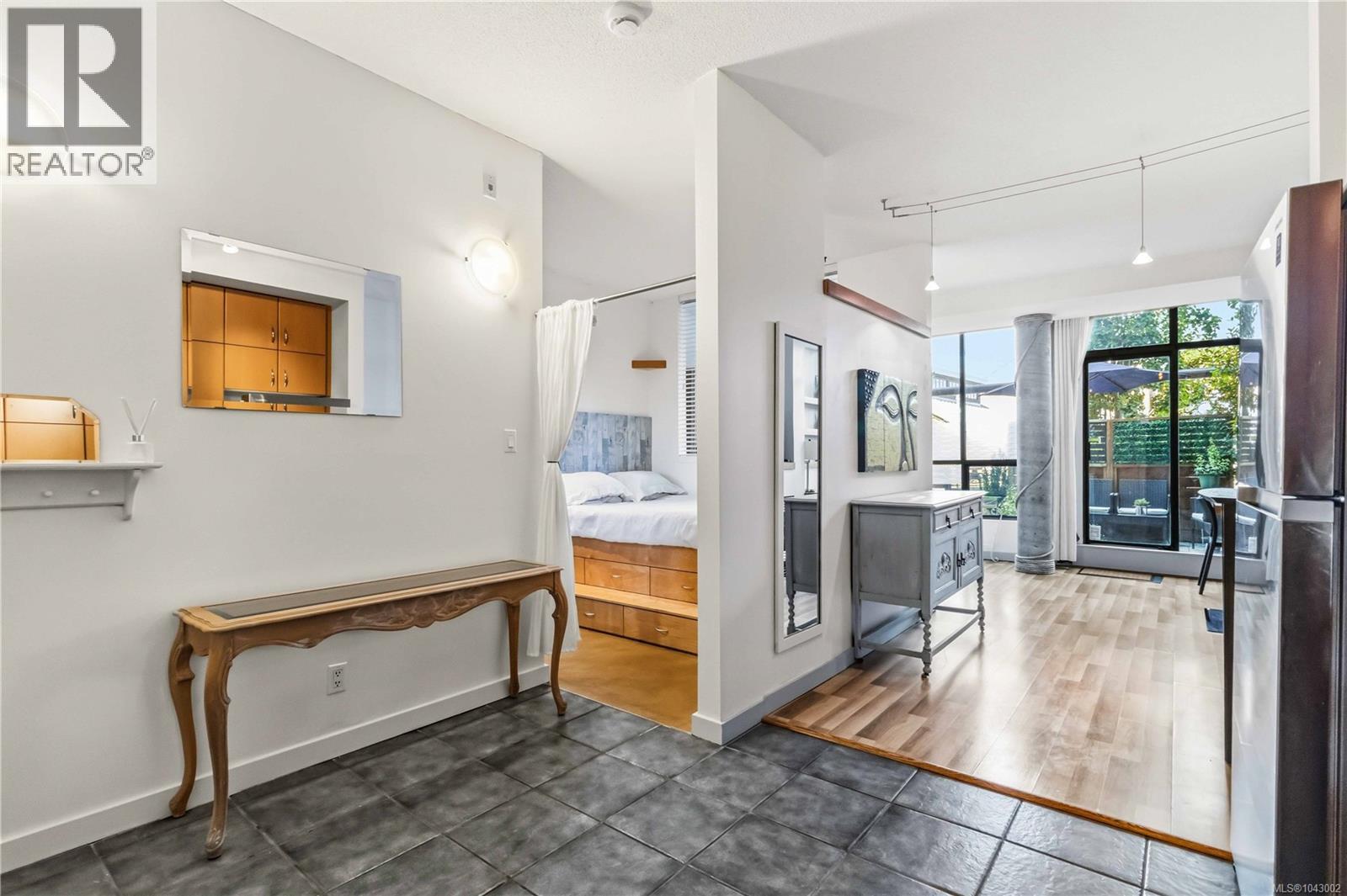 #117 409 Swift St - 11