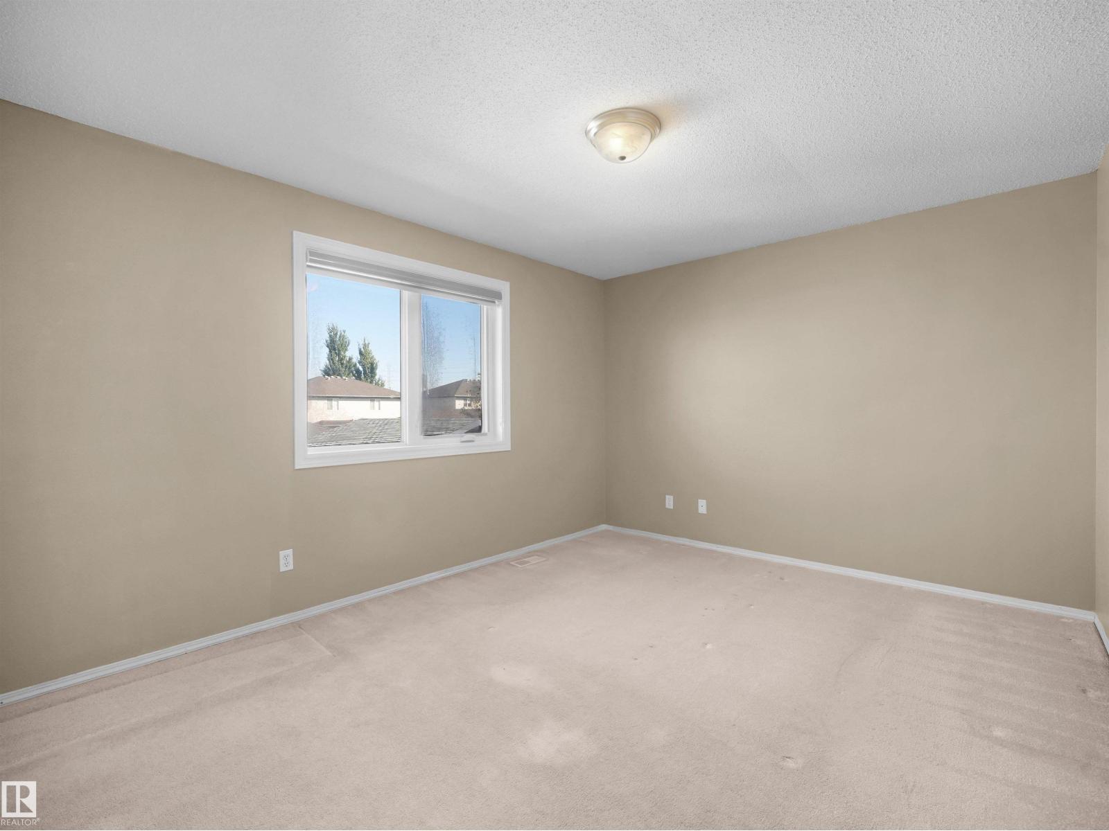 3122 30 AV NW - 33