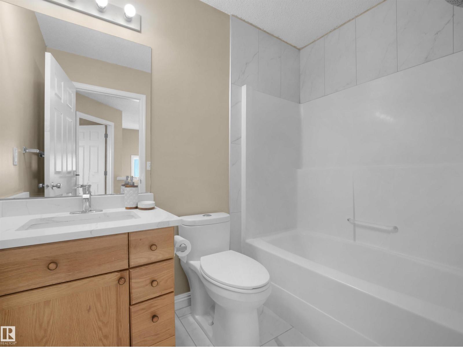 3122 30 AV NW - 36