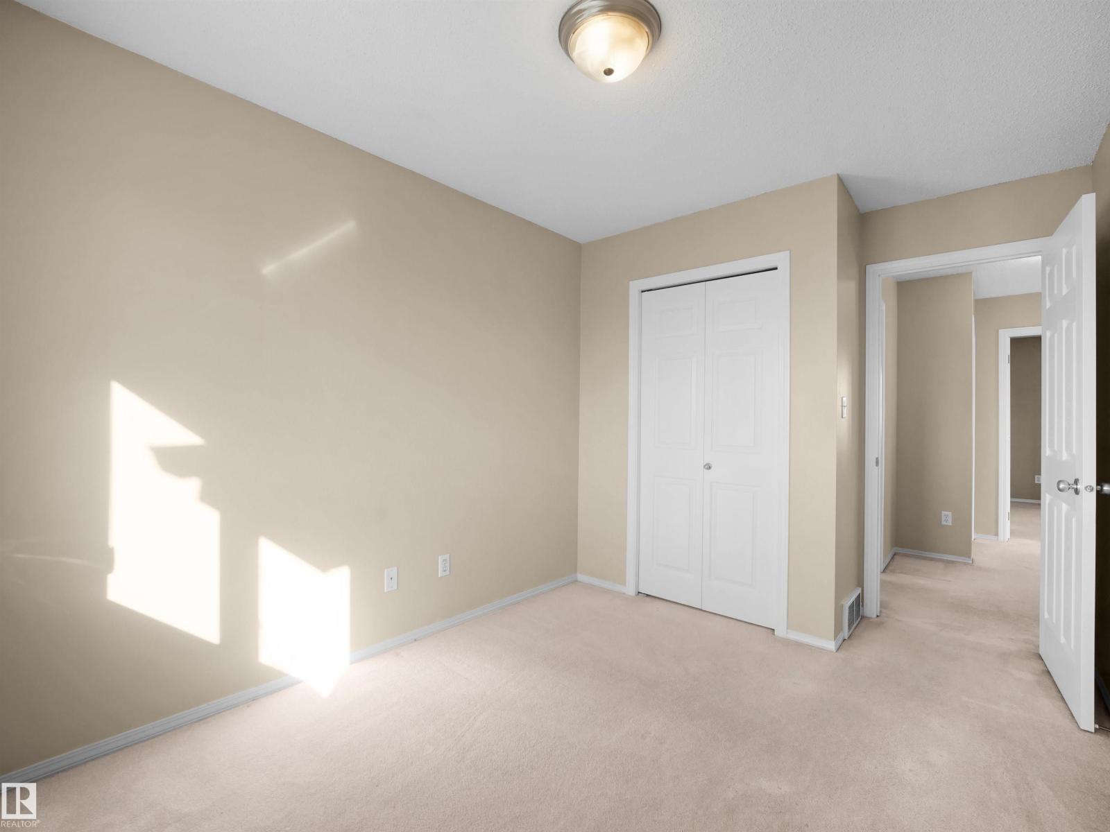 3122 30 AV NW - 38