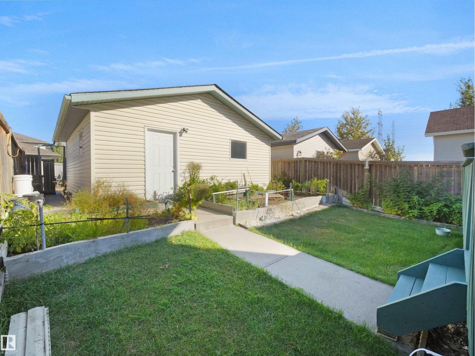 3122 30 AV NW - Image 16