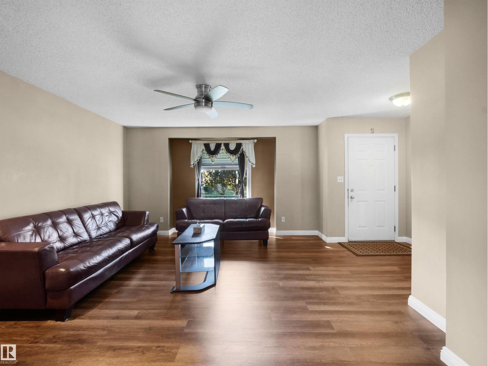 3122 30 AV NW - 20