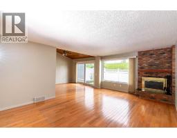 4pc Bathroom - 30, 228 Theodore Place Nw, Calgary, AB T2K5S1 Photo 8