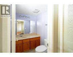 4pc Bathroom - 30, 228 Theodore Place Nw, Calgary, AB T2K5S1 Photo 7