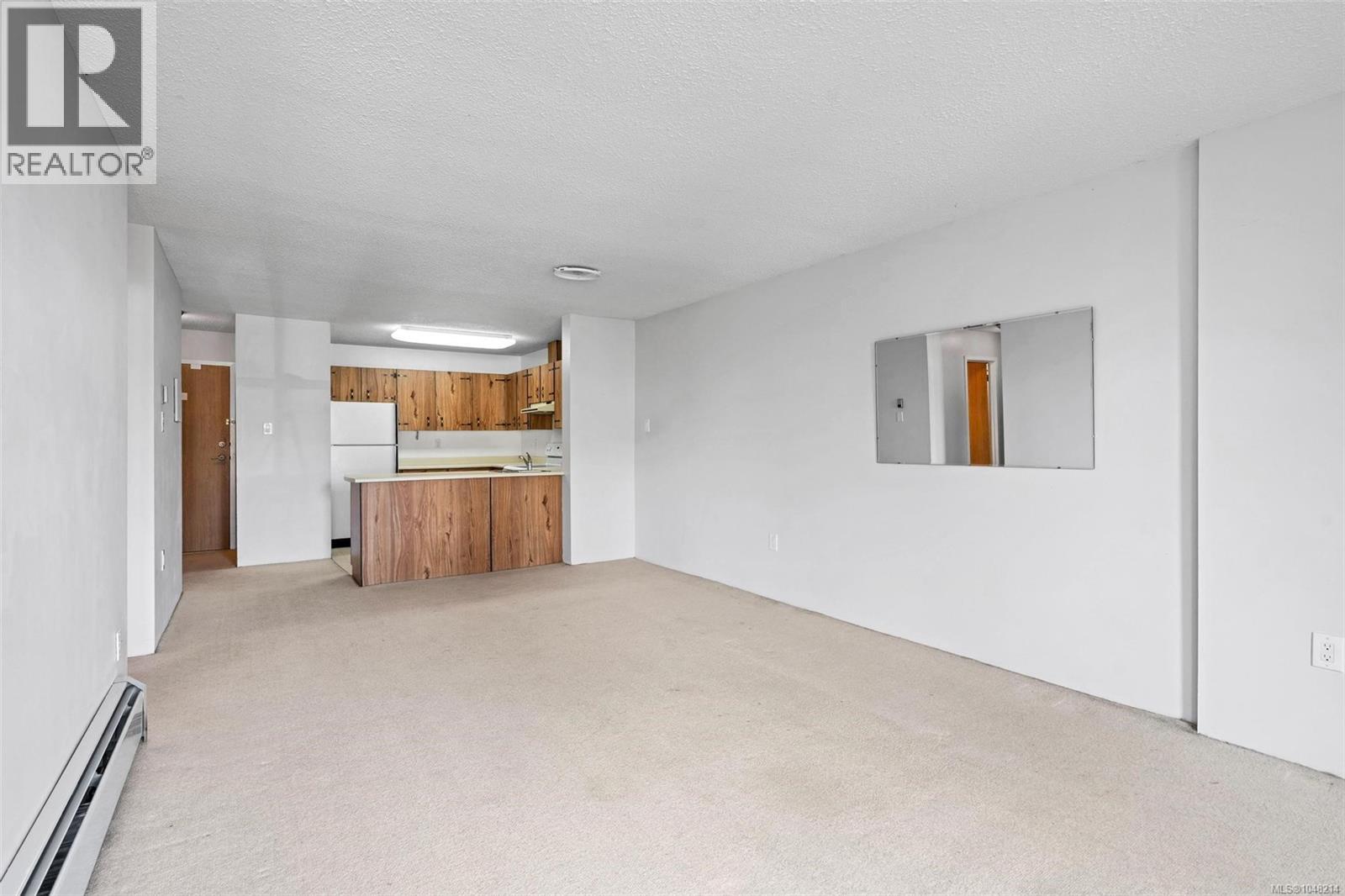 206 1745 Leighton Road, Victoria