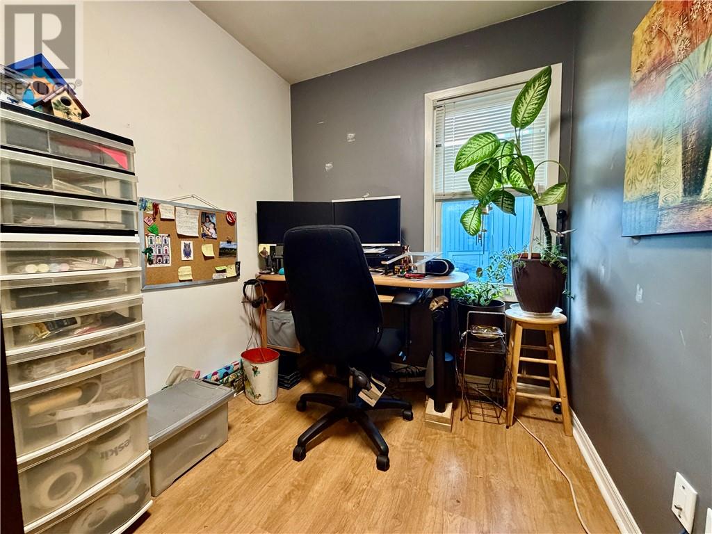587 Elm Street - 20