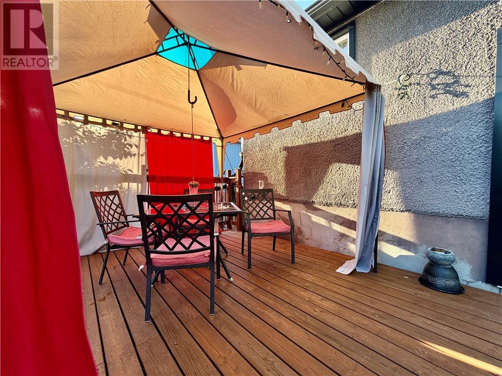 587 Elm Street - Image 21