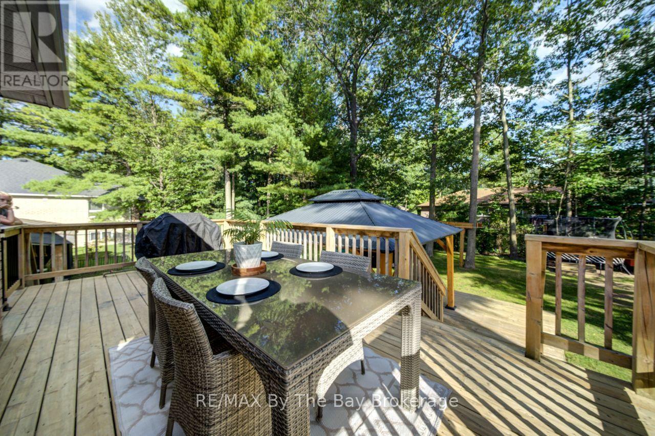 29 DOWNER CRESCENT - Image 34