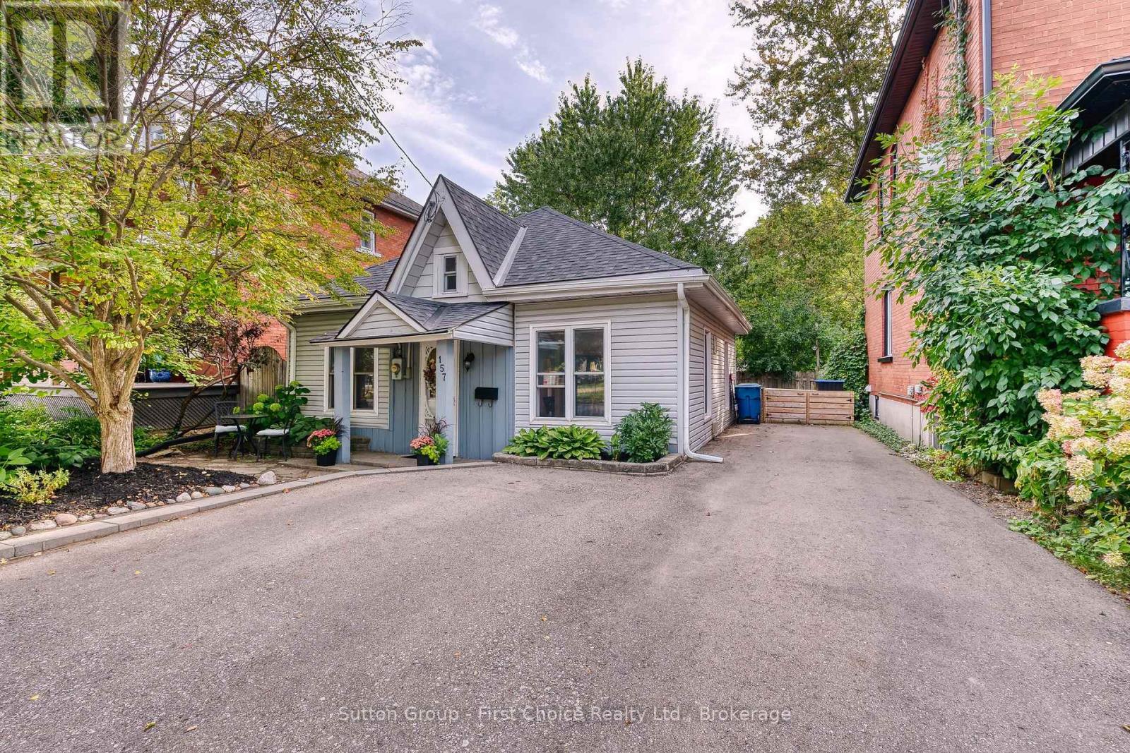 157 Front Street South, Stratford, Ontario, N5A4H5, Stratford, Ontario — photo 3 of 5
