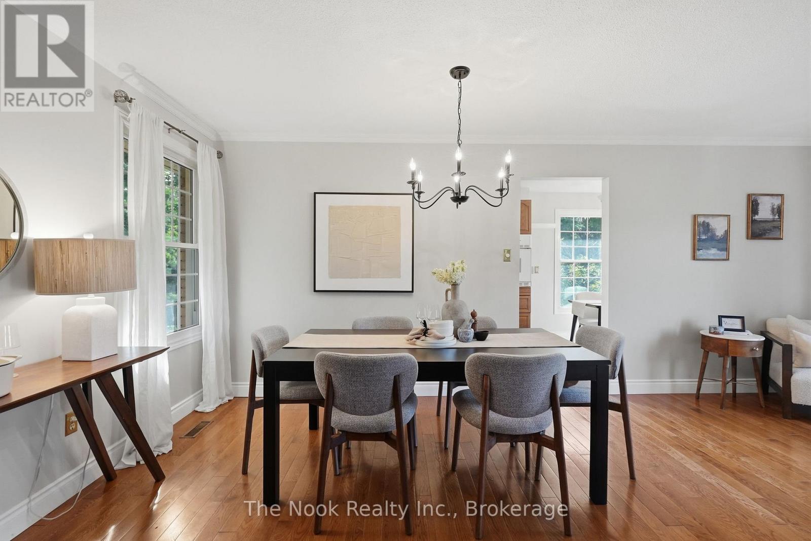 45 BERNICK CRESCENT - 10
