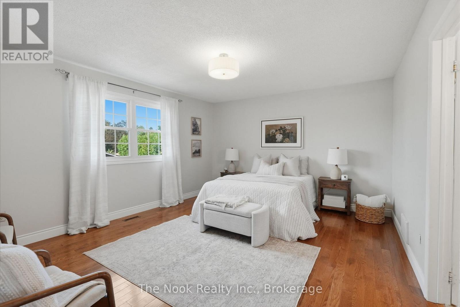 45 BERNICK CRESCENT - 20