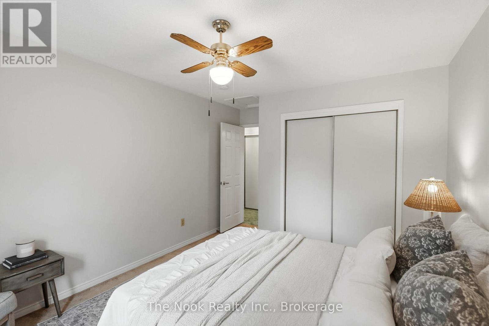 45 BERNICK CRESCENT - 28