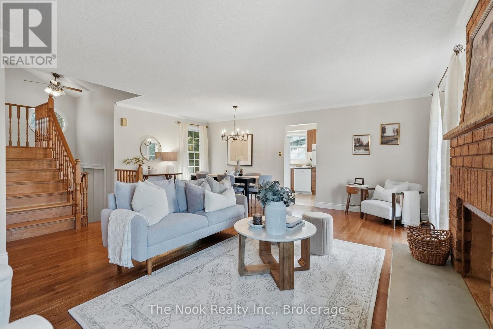 45 BERNICK CRESCENT - Image 3