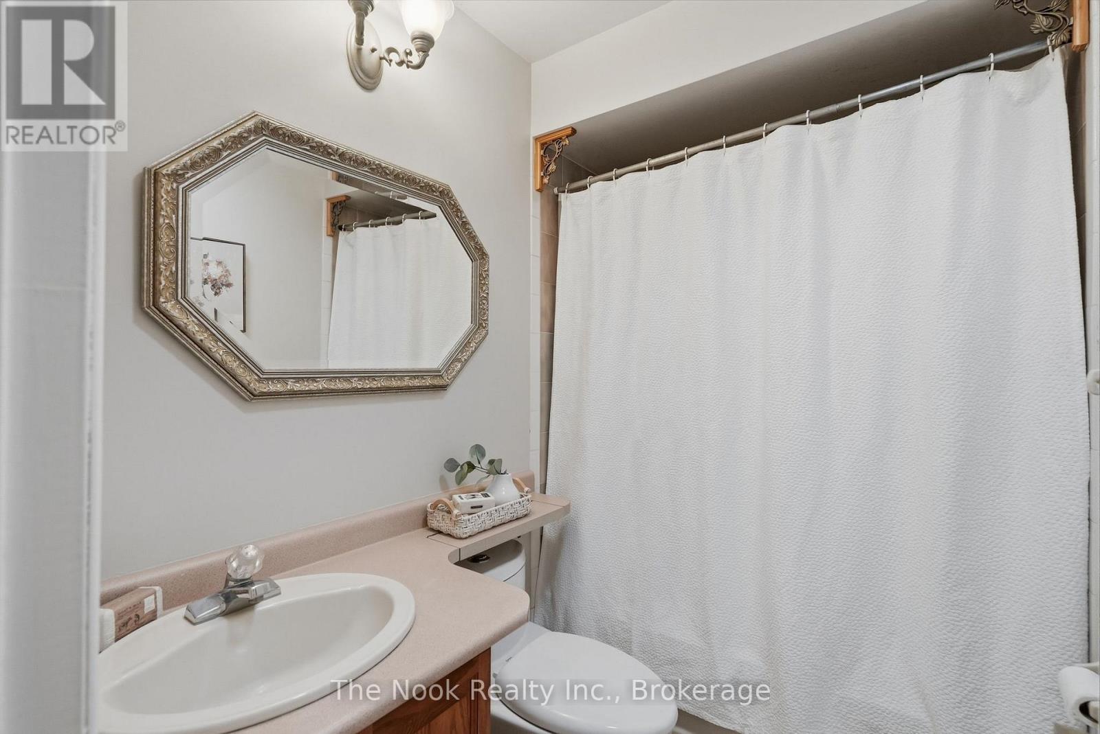 45 BERNICK CRESCENT - Image 30