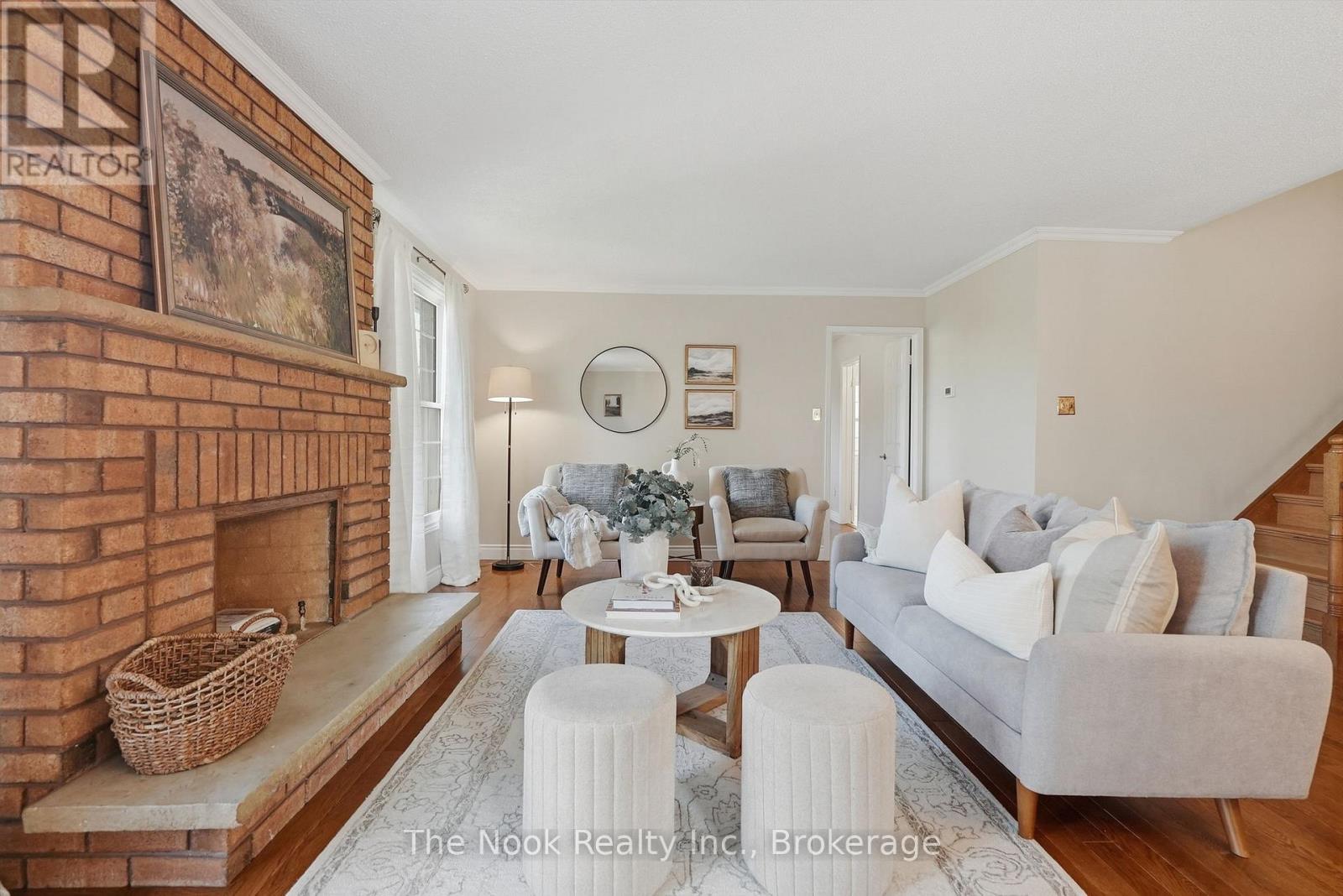 45 BERNICK CRESCENT - 5