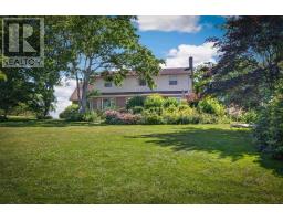 Den - 1864 Kings Road, Sydney River, NS B1L1C5 Photo 12