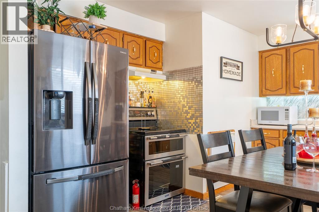 86 Marion AVENUE - 16
