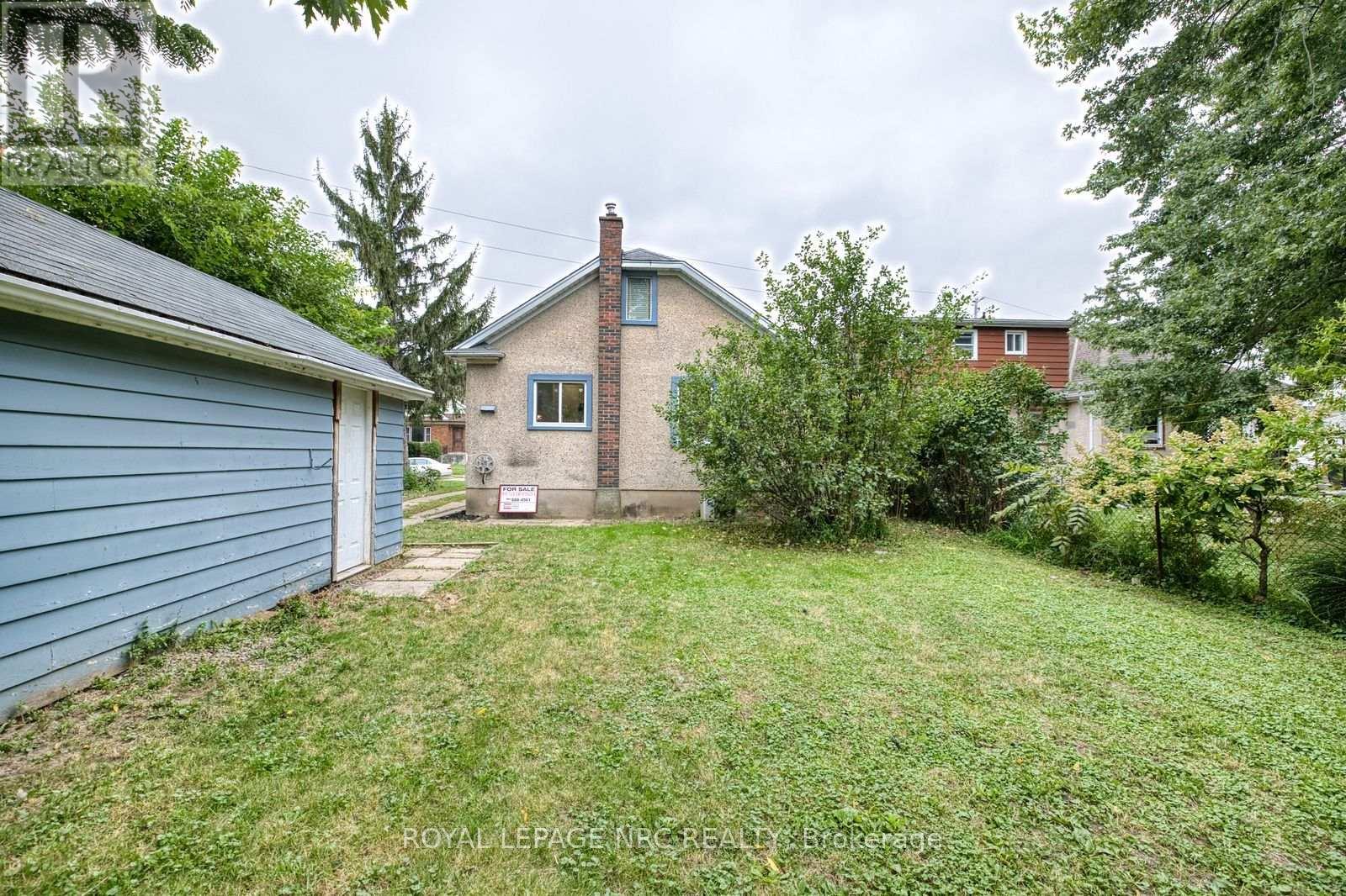 301 CARLTON STREET - 33