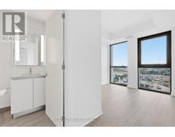 1011 - 25 Frederick Todd Way, Toronto, ON M4G4E8 Photo 16