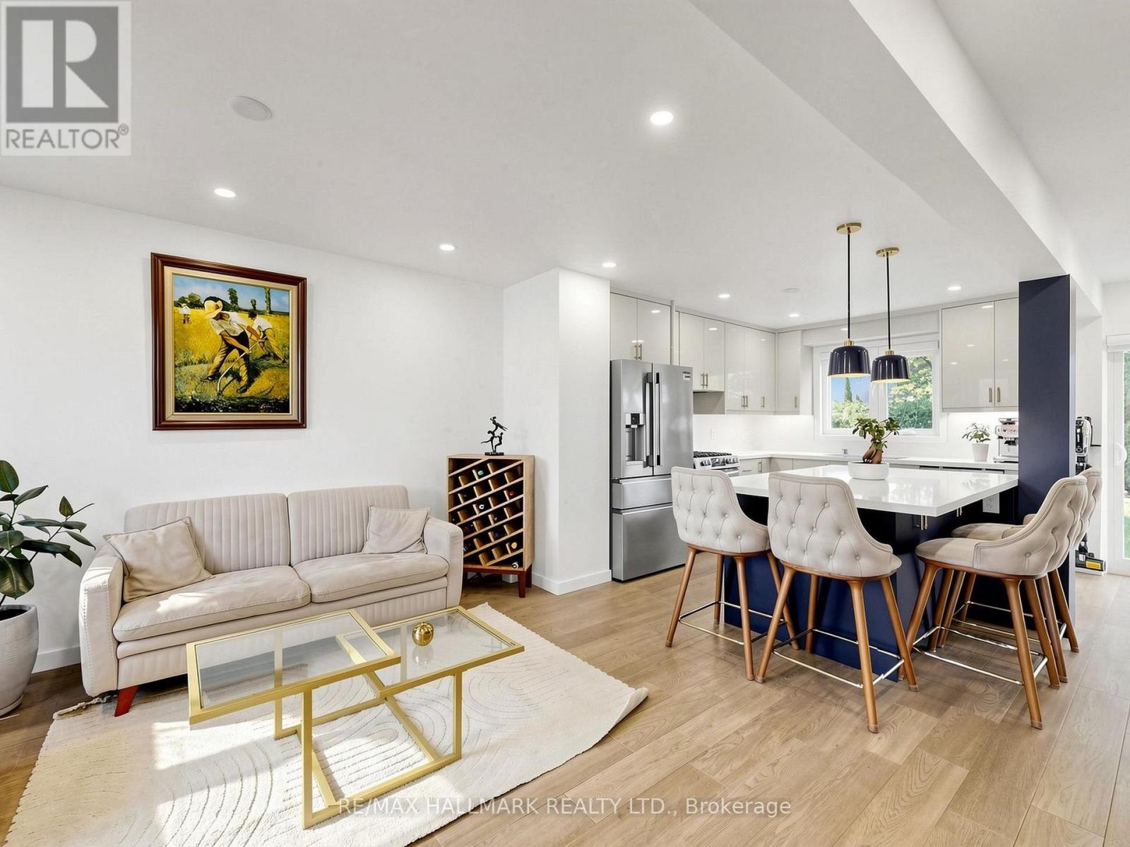 400 HANDLEY CRESCENT - 10