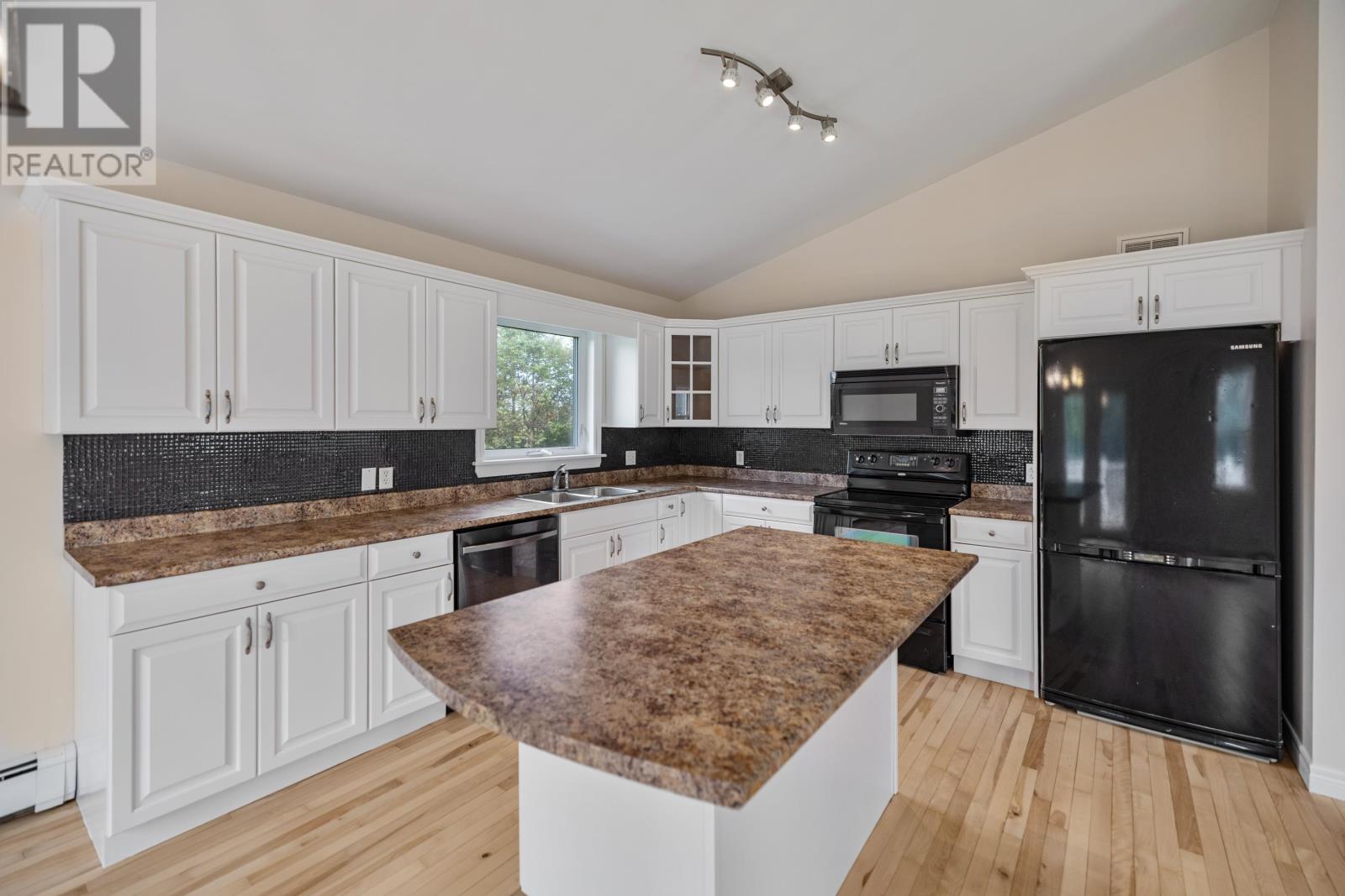 718 Millcove Road - Image 9