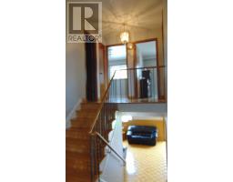 Family room - 335 Royal Salisbury Way, Brampton, ON L6V3G4 Photo 10