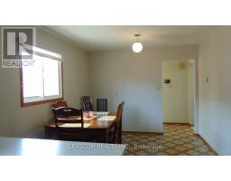 Eating area - 335 Royal Salisbury Way, Brampton, ON L6V3G4 Photo 6