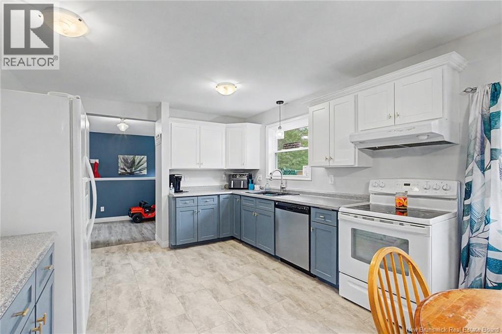 15 Brentwood Drive - 15