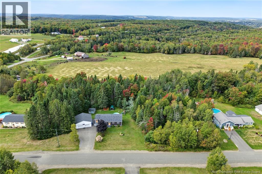 15 Brentwood Drive - 44