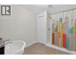 37 Brevet, Moncton, NB E1G5T1 Photo 23