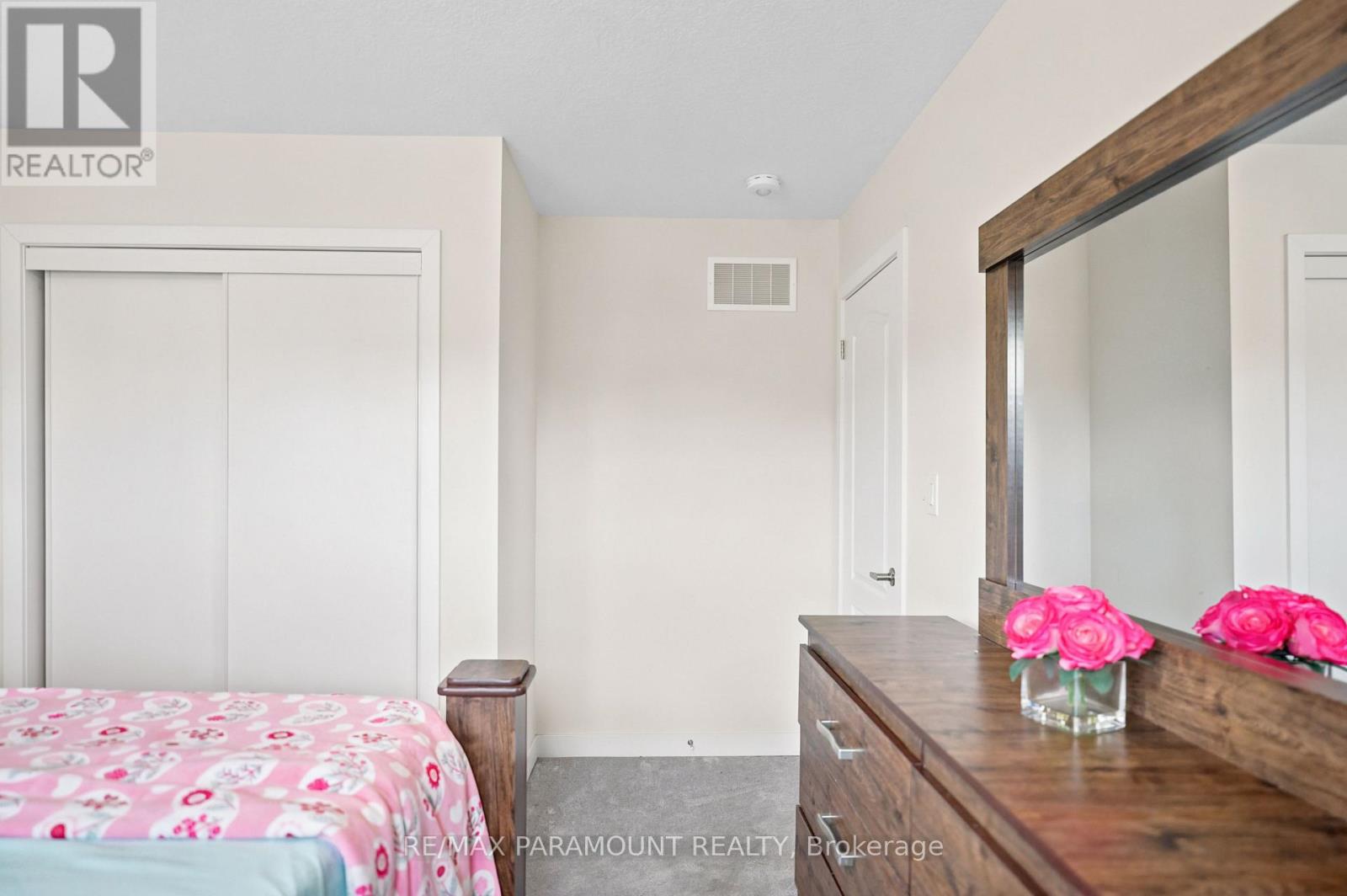 110 SUNFLOWER CRESCENT - 22