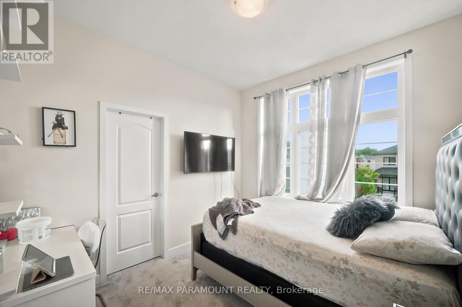 110 SUNFLOWER CRESCENT - 28