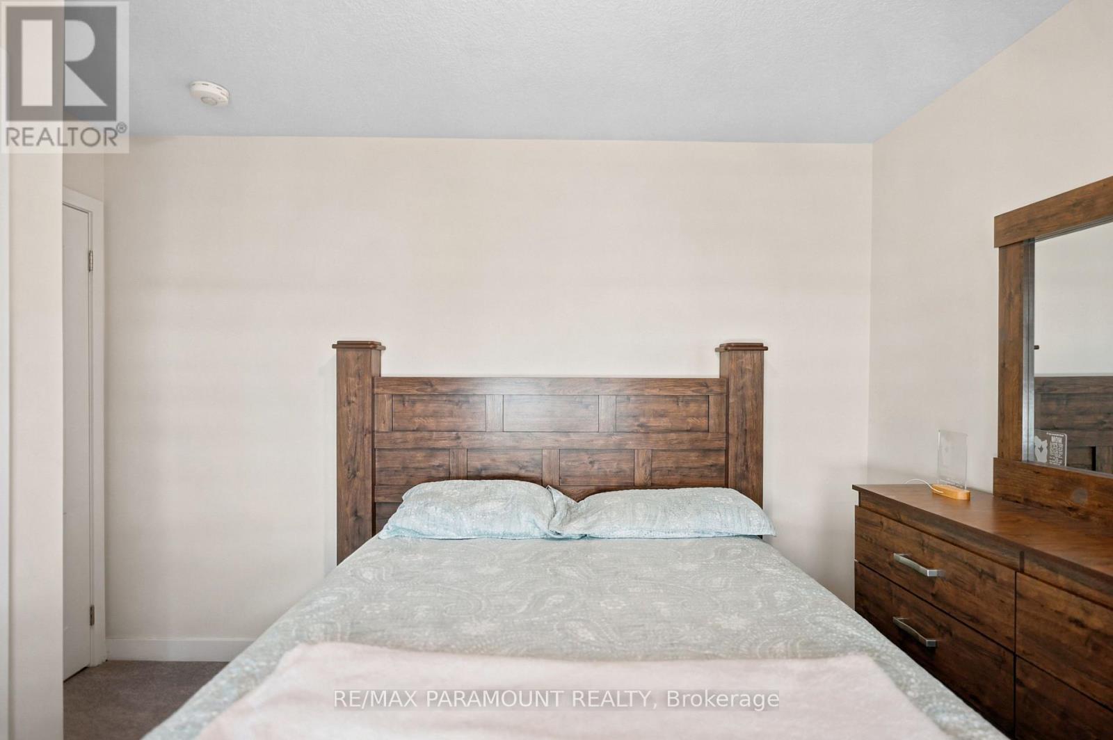 110 SUNFLOWER CRESCENT - 32