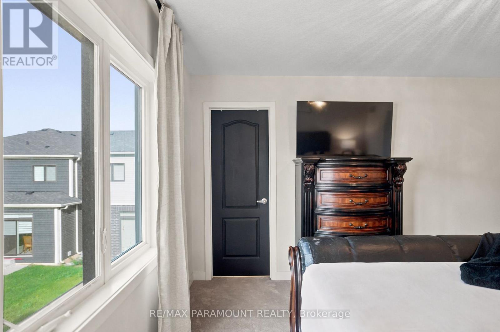 110 SUNFLOWER CRESCENT - Image 33