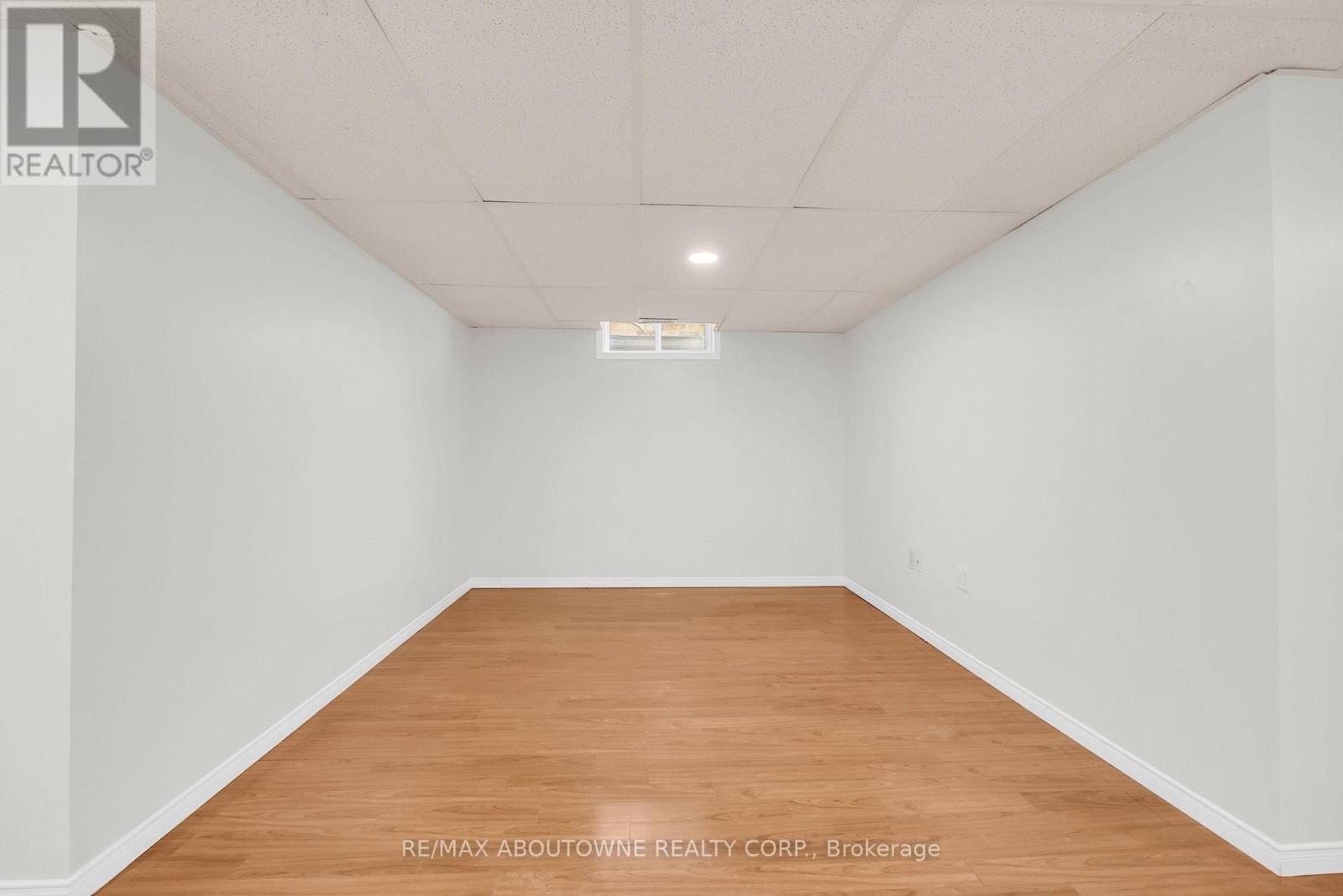 87 HOUGHTON STREET - Image 34