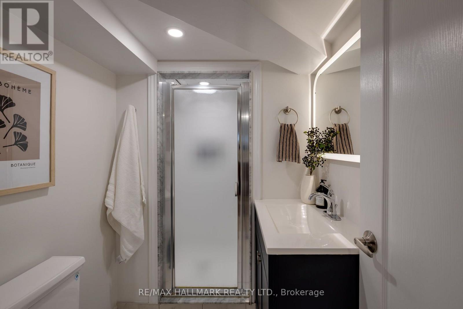 28 THORA AVENUE - 19