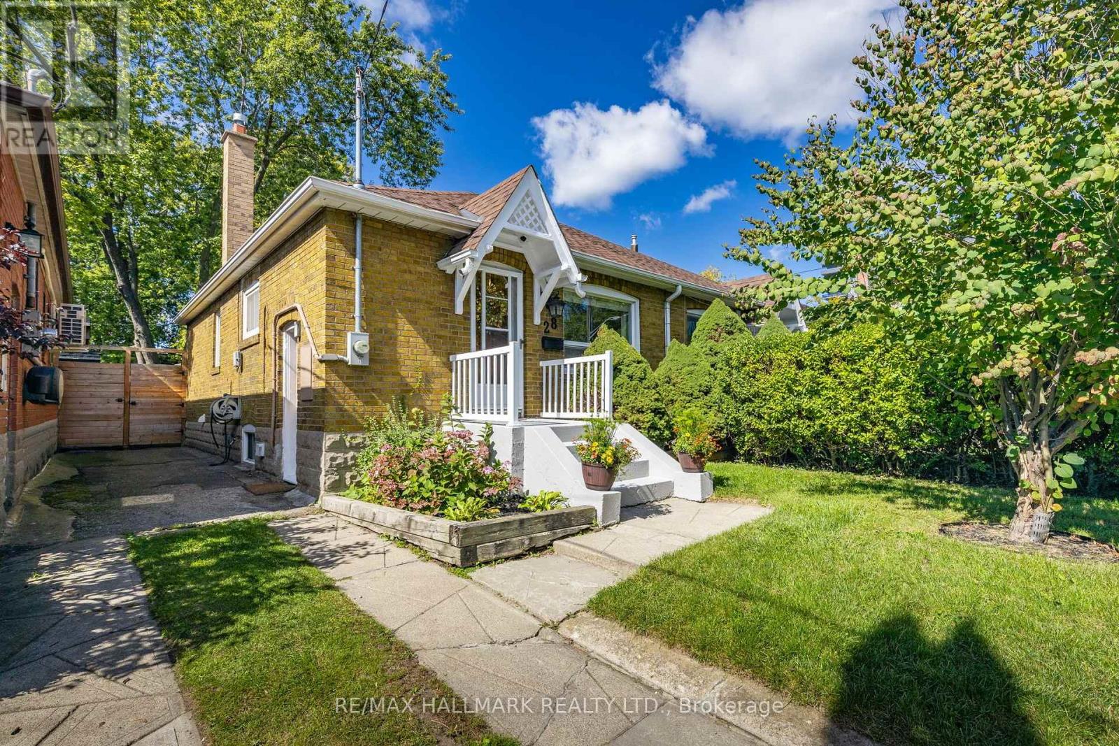 Photo of 28 THORA AVENUE