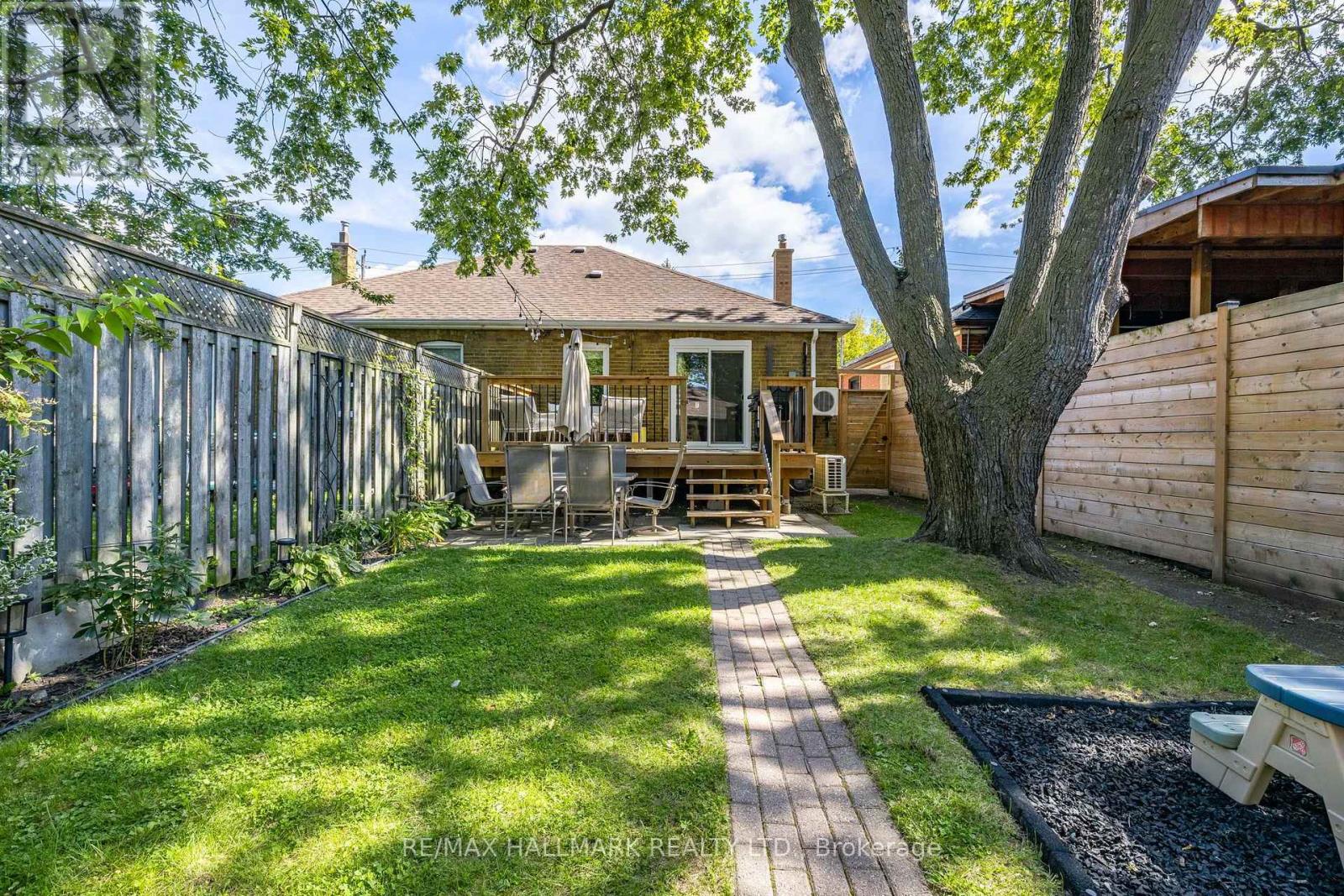 28 THORA AVENUE - 26