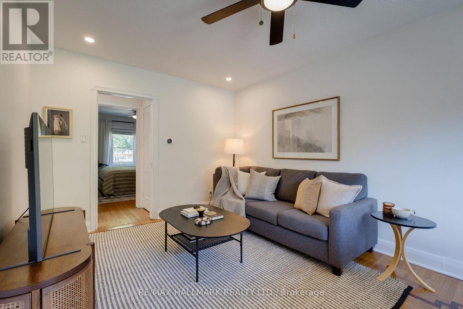 Photo of 28 THORA AVENUE