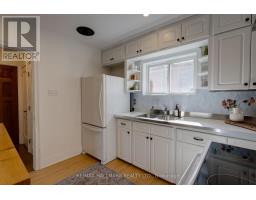 Kitchen - 28 Thora Avenue, Toronto, ON M1L2P9 Photo 8