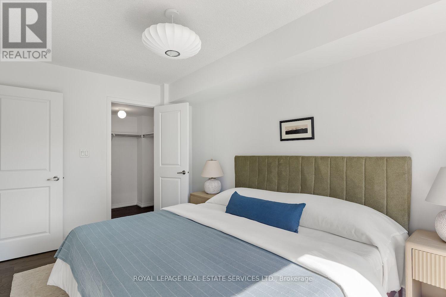#227 7 FOUNDRY AVENUE - 22